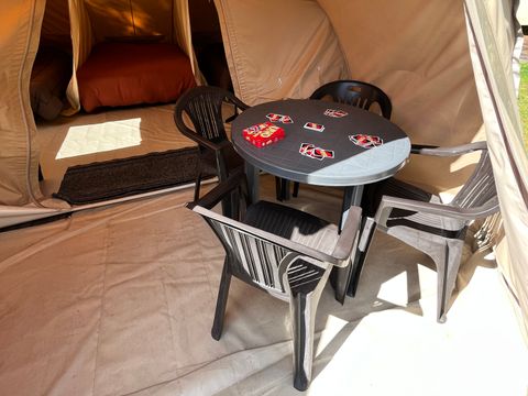Tente 4 personnes - Bivouac