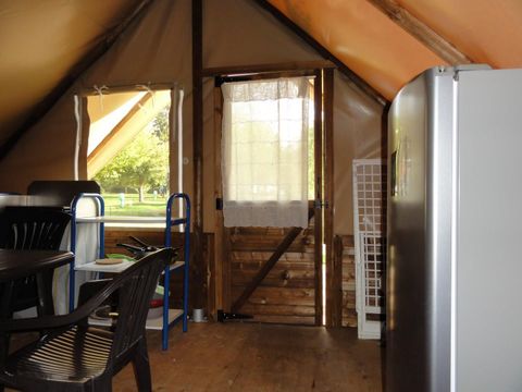 Tente en toile et en bois 4 personnes - Insolite Tente Lodge - Sans sanitaires - 2 chambres - 25m²