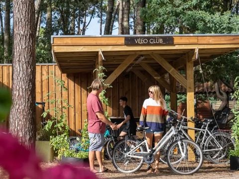  Camping Le Tedey - Camping Gironde