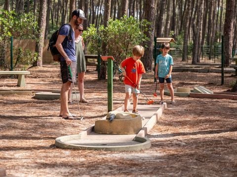  Camping Le Tedey - Camping Gironde