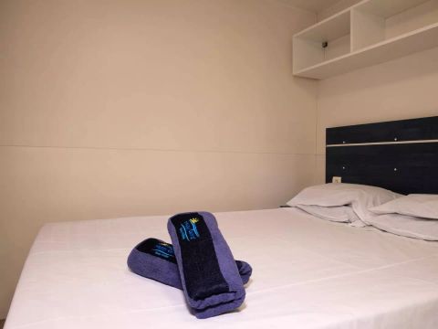 MOBILHOME 6 personnes - Mobil Home 3 Pièces 6 Personnes (5 adultes + 1 enfant -12 ans)