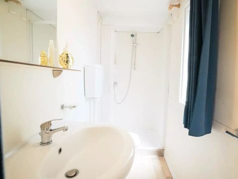 MOBILHOME 6 personnes - Mobil Home 3 Pièces 6 Personnes (5 adultes + 1 enfant -12 ans)