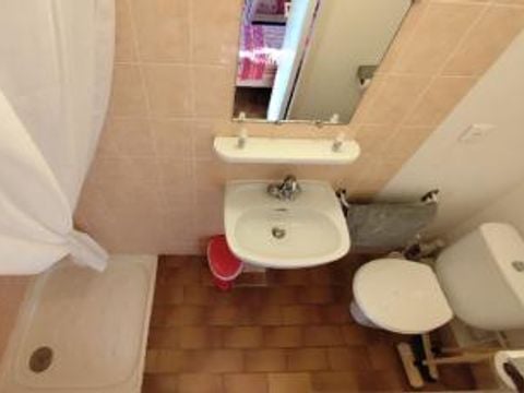 CHAMBRE 3 personnes