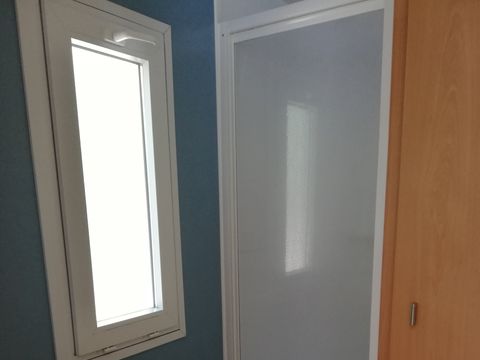 Mobilhome 4 personnes - Mobil home Terrasse Intégrée 40 - 2 chambres