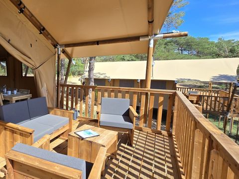 Tente en toile et en bois 5 personnes - Tente Lodge - 35 m² - 2 chambres