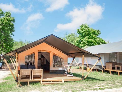 Tente en toile et en bois 5 personnes - Baska - Tente Safari Confort + climatisation