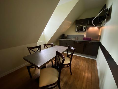 Appartement 4 personnes - CASTEL - 2 salles de bain 1er étage