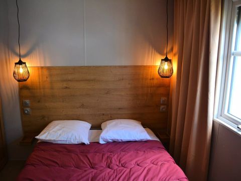 MOBILHOME 4 personnes - Living 3 Pièces 4 Personnes Climatisé + TV