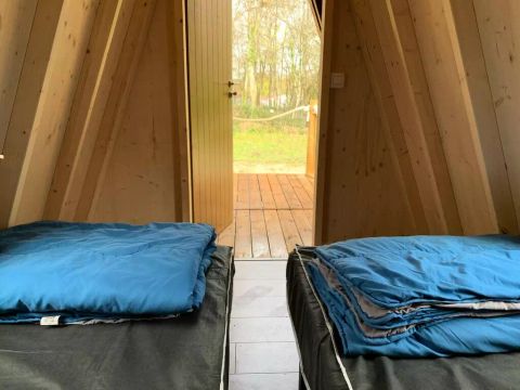 HÉBERGEMENT INSOLITE 2 personnes - La Hutte 2 personnes Sans Sanitaire