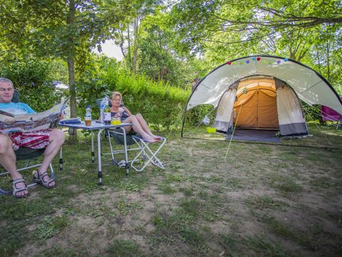 Emplacement - Emplacement Nature (tente, caravane ou camping-car - superficie moyenne 100m²)