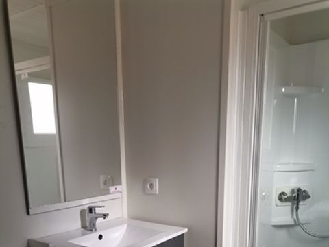 CHALET 4 personnes - Détente 2Ch. 4 / 6 pers (2 personnes supplémentaires possible contacter le camping)