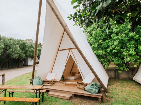Tente en toile et en bois 4 personnes - OASIS TENT