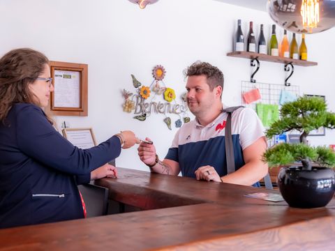 STUDIO 6 personnes - avec jacuzzi