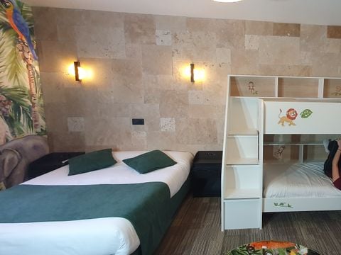 Chambre 5 personnes - Chambre Safari
