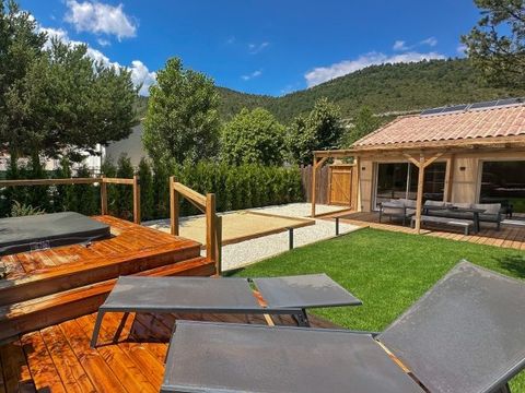 VILLA 6 personnes - 6p. jacuzzi