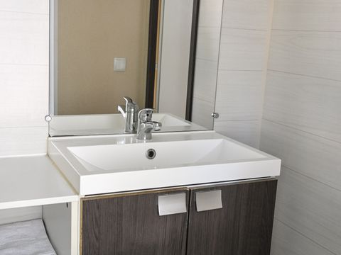 Mobilhome 4 personnes - 4/6 places - 2 salles de bains