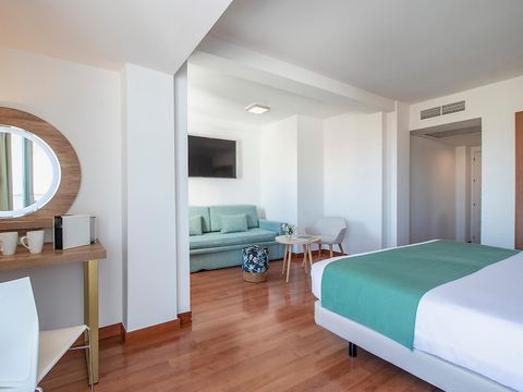 CHAMBRE 3 personnes - JUNIOR SUITE 3 PERSONNES - VUE MER - BALCON
