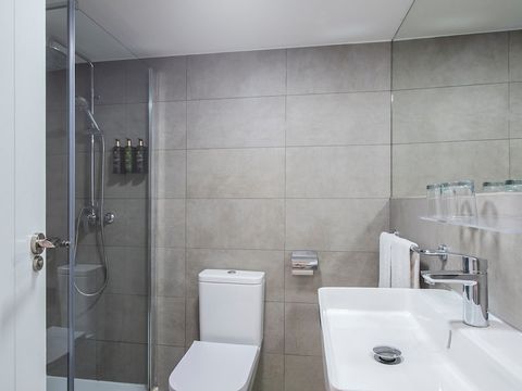CHAMBRE 2 personnes - CHAMBRE DOUBLE - VUE PISCINE - BALCON