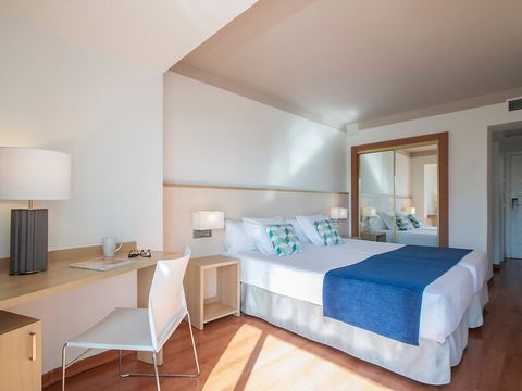 CHAMBRE 2 personnes - CHAMBRE DOUBLE - VUE PISCINE - BALCON