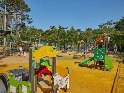  Tour Operateur et particuliers sur camping La Pinède Les Mathes - Funpass non inclus - Camping Charente-Maritime - Image N°18