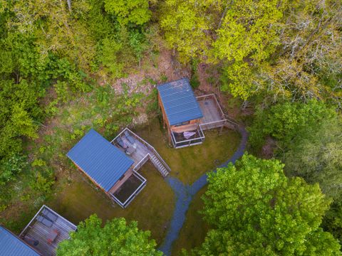 HÉBERGEMENT INSOLITE 2 personnes - Maison dans les arbres 2 personnes