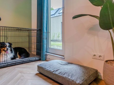 BUNGALOW 4 personnes - Niche pour chien 4LD