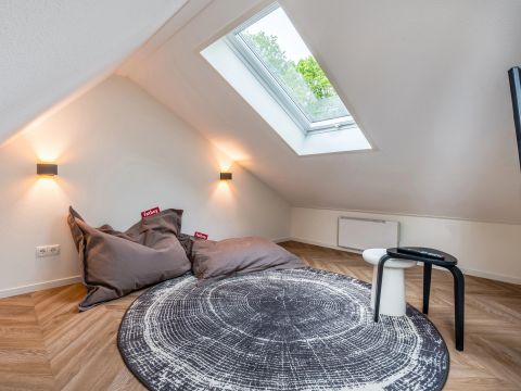 BUNGALOW 4 personnes - Niche pour chien 4LD