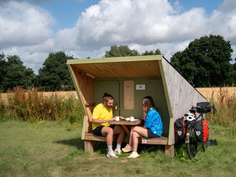 HÉBERGEMENT INSOLITE 2 personnes - Cabanne Sauterelle