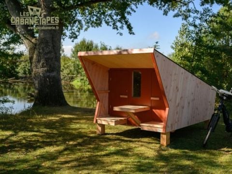 HÉBERGEMENT INSOLITE 2 personnes - Cabanne Sauterelle - Accueil lit bébé impossible- 1 pièce