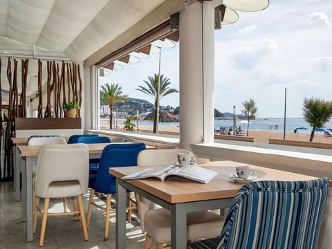 Pierre & Vacances Hotel Horitzó - Camping Girona