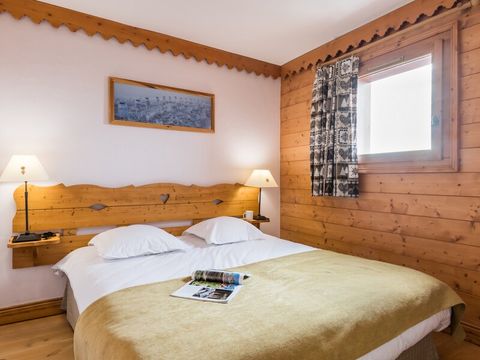 Appartement 5 personnes - 1 chambre - 1 coin - Nuit - Balcon