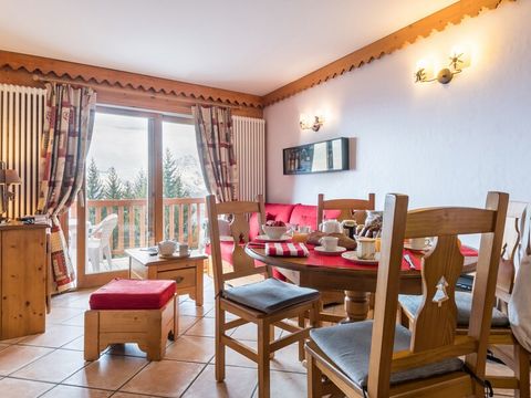 Appartement 5 personnes - 1 chambre - 1 coin - Nuit - Balcon