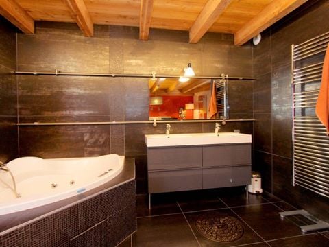CHALET 12 personnes - Chalet individuel 12 personnes (env. 250 m²)