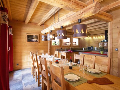 CHALET 14 personnes - 230m²