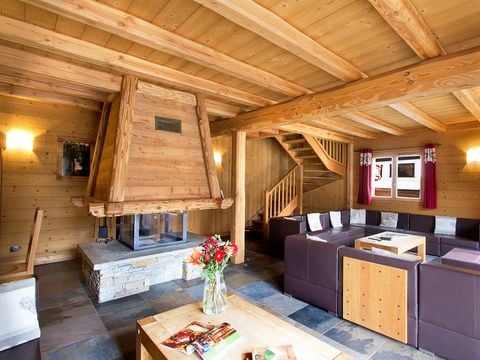 Chalet Odalys  Le Loup Lodge - Camping Isère - Image N°5