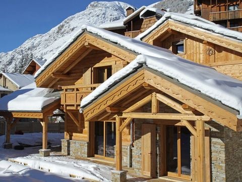 Chalet Odalys  Le Loup Lodge - Camping Isère - Image N°2