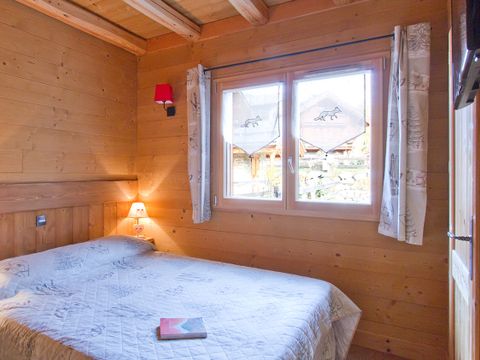 Chalet Odalys Le Renard Lodge - Camping Isère - Image N°12