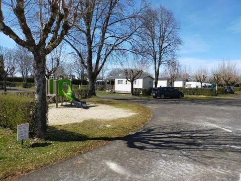 Camping L'Échapée Verte - Camping Cantal - Image N°4