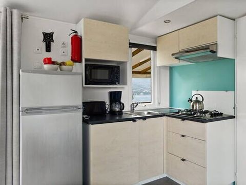 MOBILHOME 5 personnes - Comfort | 3 Chambres | Capacité 5 personnes | Terrasse surélevée | 1 Salle de bain | Climatisation