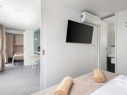 MOBILHOME 4 personnes - Luxury Holiday Home with private pool