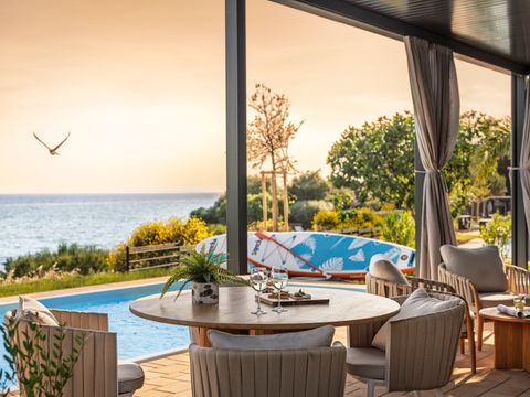 MOBILHOME 4 personnes - Luxury Sea View Holiday Home with private pool