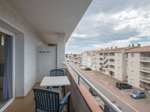 APPARTEMENT 3 personnes - Appartement 1 chambre - 2 adultes + 1 enfant (- 12 ans) ou 3 adultes - Economique