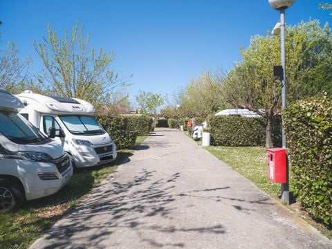 Camping City  - Camping Bouches-du-Rhône - Image N°2