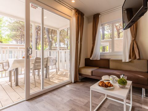 LODGE 4 personnes - Confort Maxi 