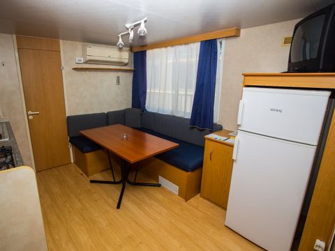 MOBILHOME 5 personnes - Mobil-home de deux chambres côté mer