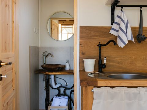 TENTE TOILE ET BOIS 5 personnes - Tente Glamping avec Salle de Bain, Amber 44 m², Premium - JACUZZI