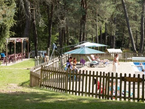 Camping Les Sapins de Corrèze - Camping Doubs - Image N°0