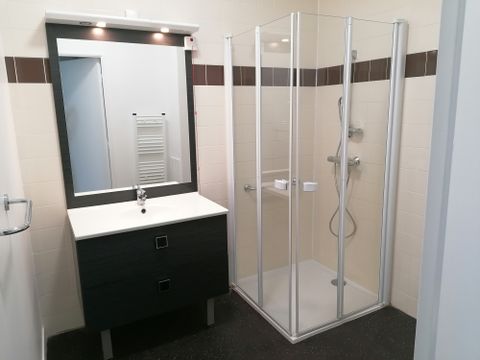 STUDIO 2 personnes - Lit Double Supérieur avec Terrasse