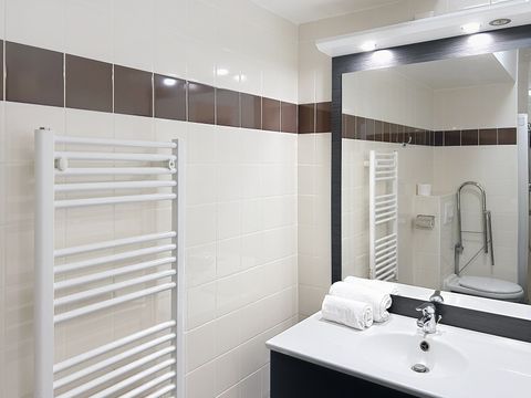 STUDIO 2 personnes - Lit Double Supérieur avec Terrasse