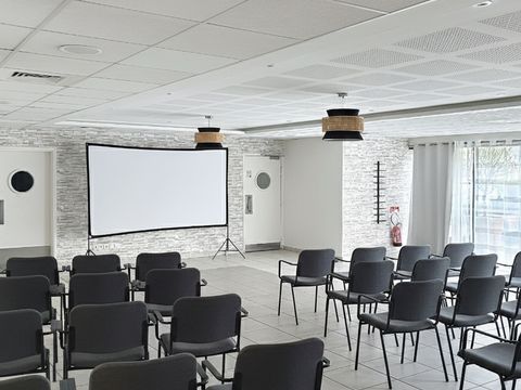 Terres de France - Appart Hotel Rouen Flaubert - Camping Seine - Image N°35